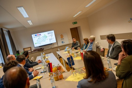 Avstrijska ministrica na obisku v Geoparku Karavanke (3)